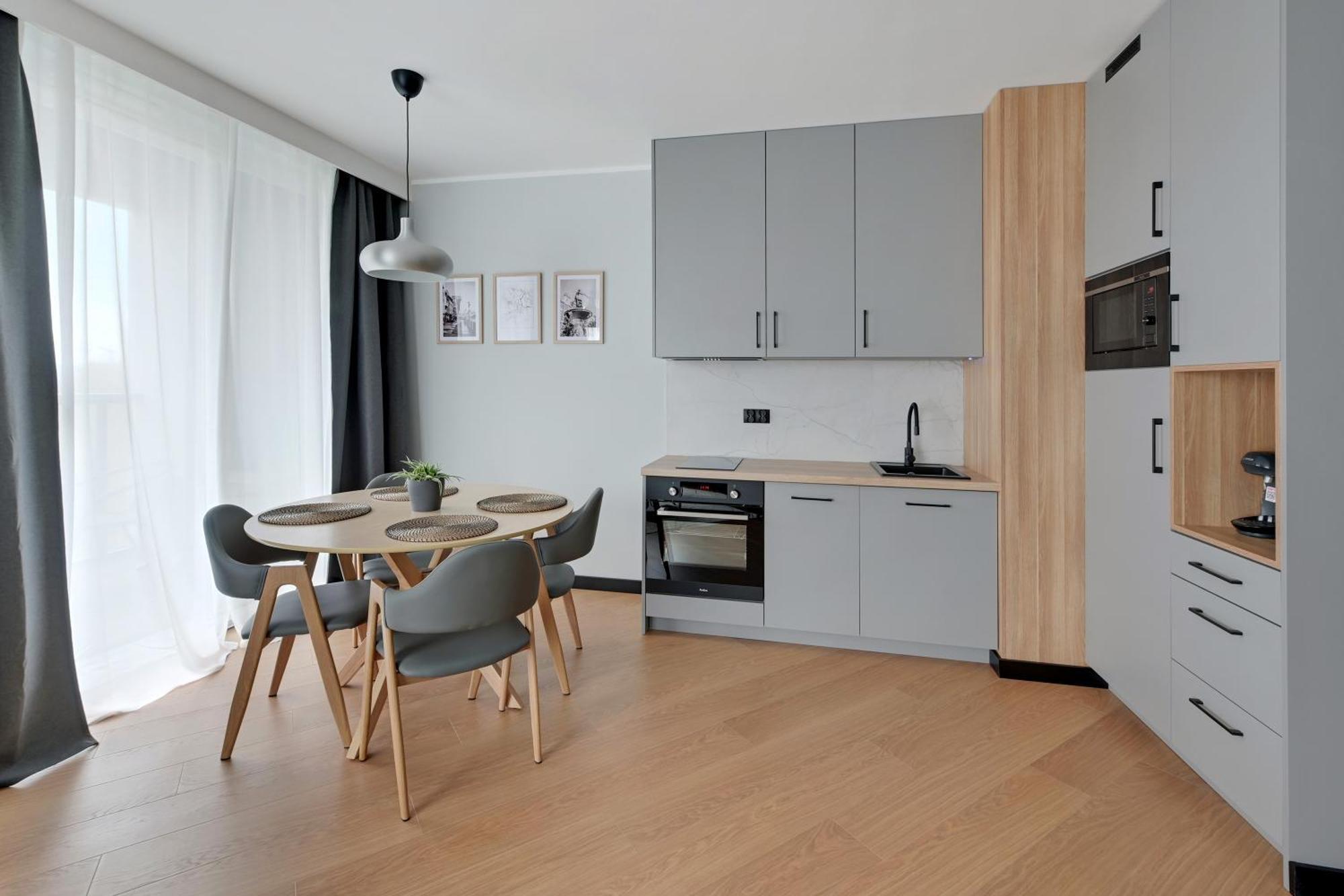 Rentplanet - Apartamenty Chlebova Gdańsk Zewnętrze zdjęcie